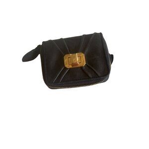 Juicy Couture Black Leather Zip Around Bifold Wallet